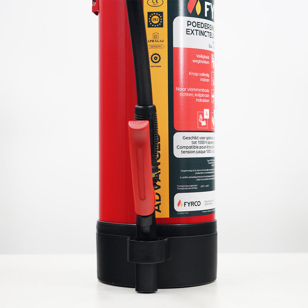 Poederbrandblusser 6kg ABC met intern patroon en BENOR gekeurd close-up beschermvoet